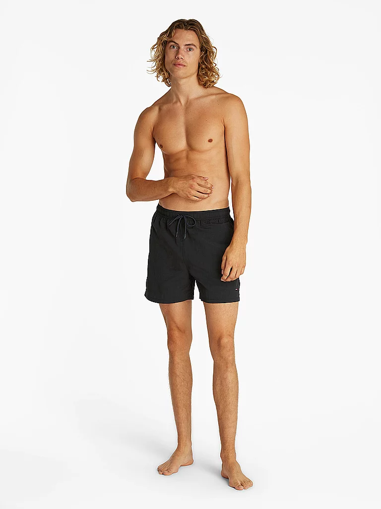 Badeshorts, Gr. S (48), N-Gr, schwarz, Microfaser, Obermaterial: 100% Nylon, TOMMY HILFIGER SWIMWEAR, Badehosen Badeshorts, mit Flag-Stickerei, mittellang, elastischer Bund 3